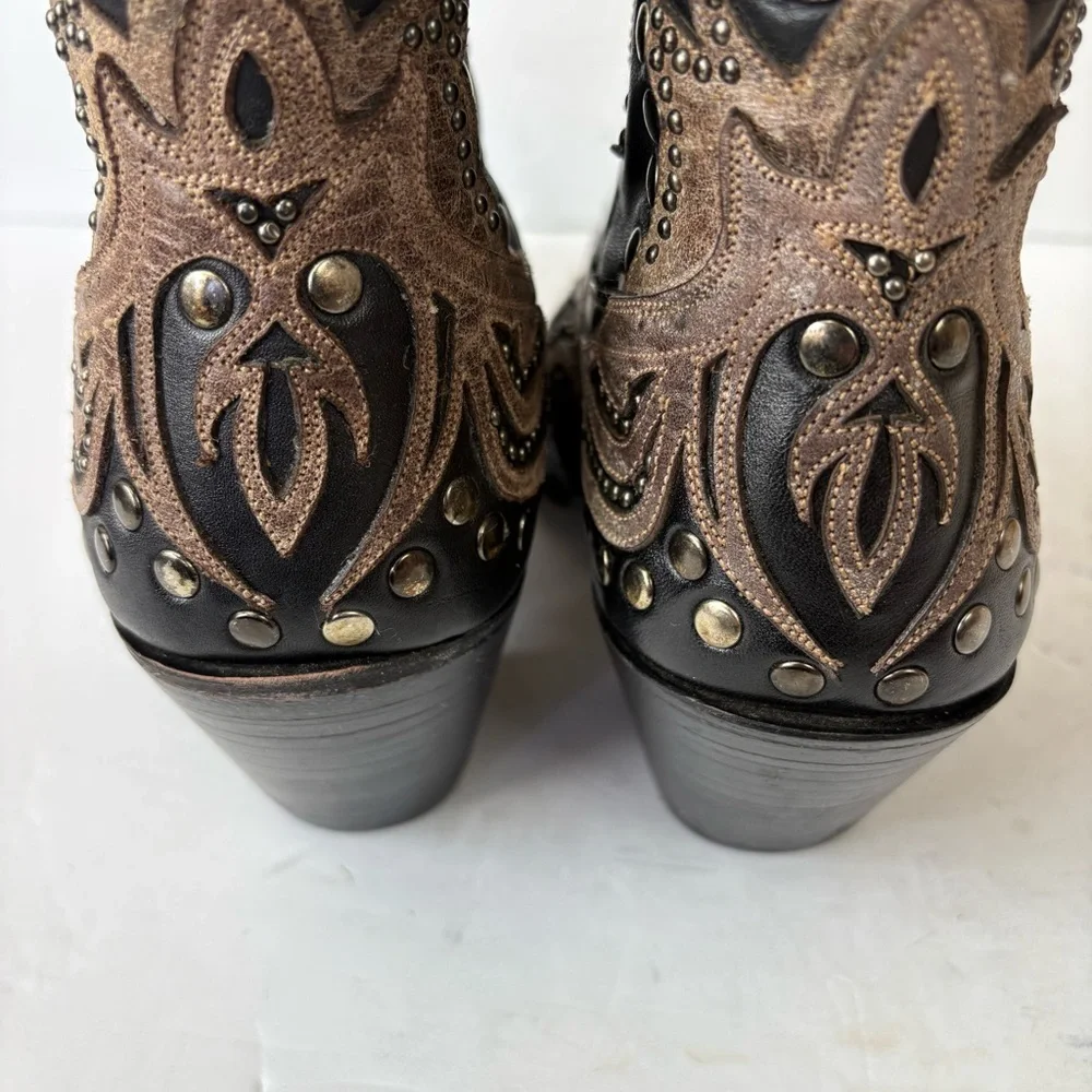 CORRAL Women's Black Distressed Overlay Studded Short Boot Snip Toe Black 9 - Picture 7 of 10